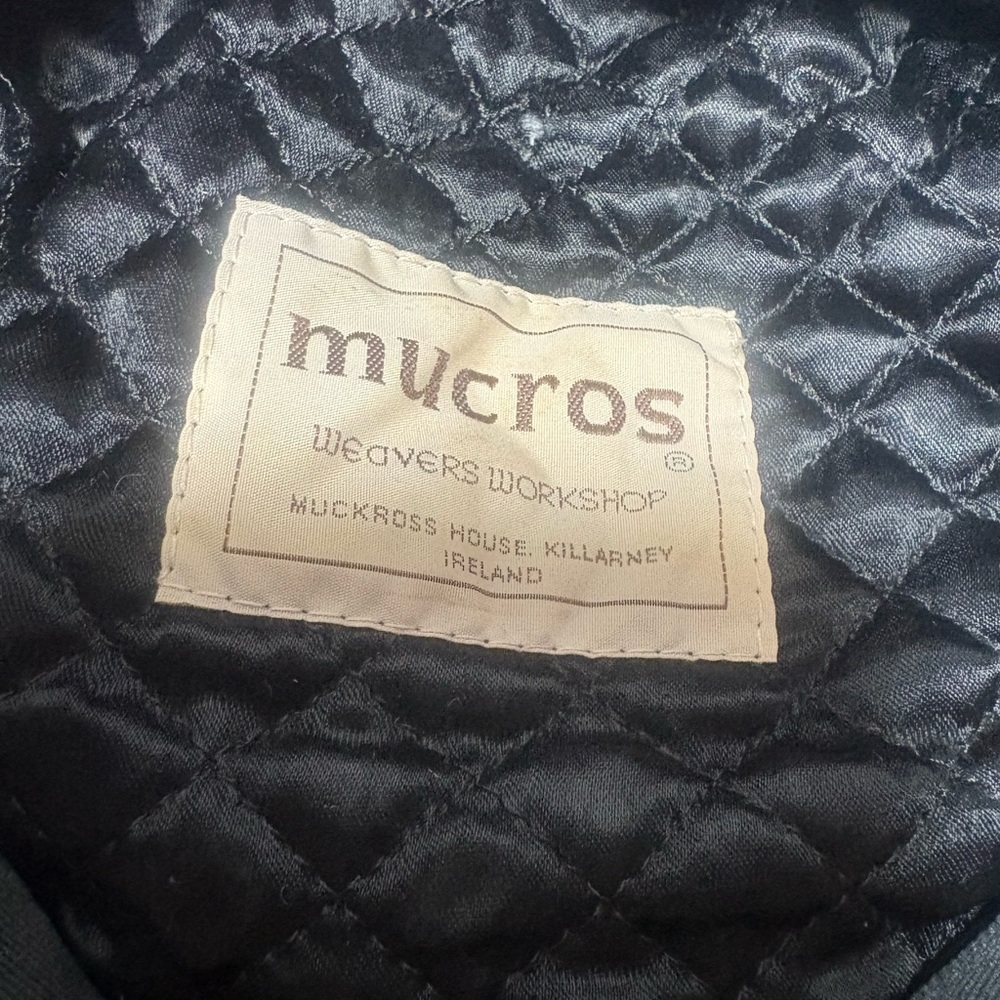 MUCROS WEAVERS Irish Trinity Plaid Wool Cap - Picture 5 of 6